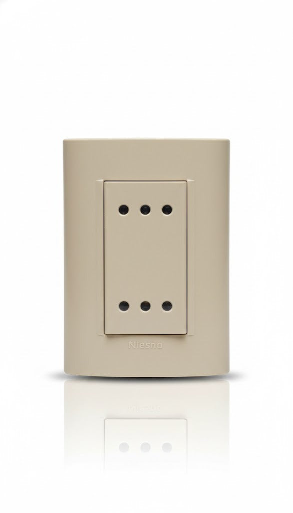 TOMACORRIENTE DOBLE C/3 SALIDAS "BTICINO"