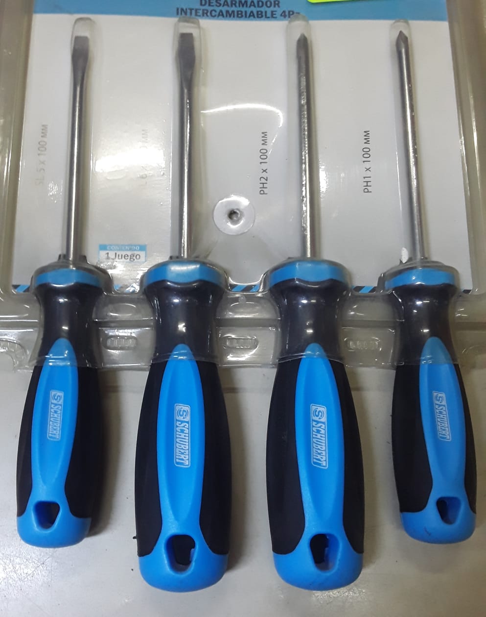JUEGO DESARMADOR INTERCAMBIABLE X4PCS "SCHUBERT"