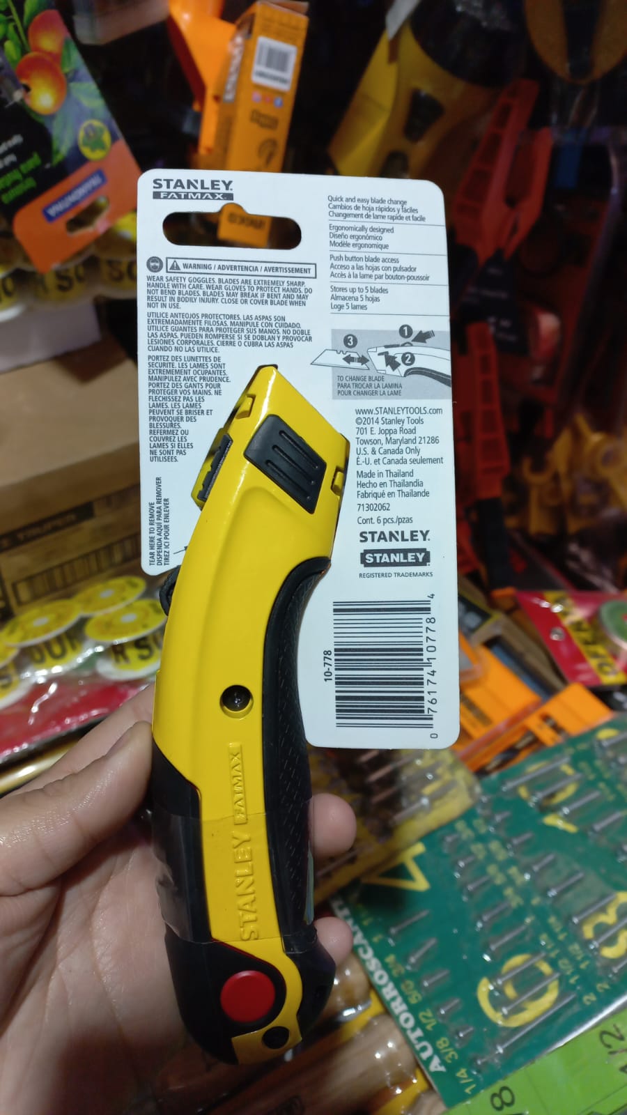 CUTTER REFORZADO RETRACTIL "STANLEY"