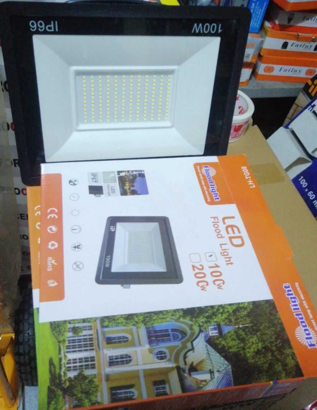 REFLECTOR LED 100W 20 X 27CM - IP66 FLOOD LIGHT