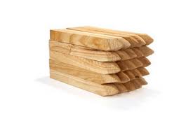 ESTACAS DE MADERA DE 1" X 4" X 20 cm