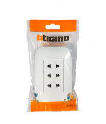 TOMACORRIENTE TRIPLE P/ EMPOTRAR MODELO SENCIA "BTICINO"