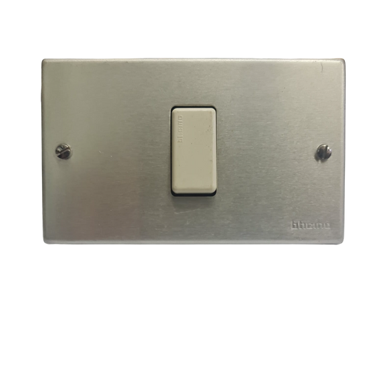 INTERRUPTO SIMPLE acero  9/12  PLATEADO "BTICINO "