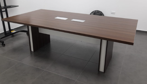 MESA REUNIONES 3 L x 1.4 A