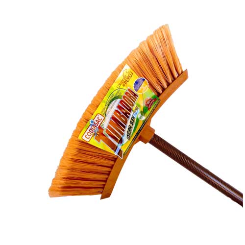 ESCOBA NYLON C/PALO "TUMBADORA"