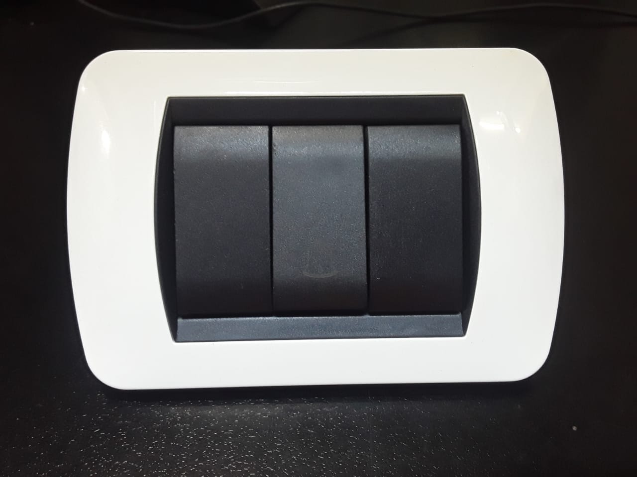 PULSADOR UNIPOLAR P/PARED 10 AMP "OPALUX"