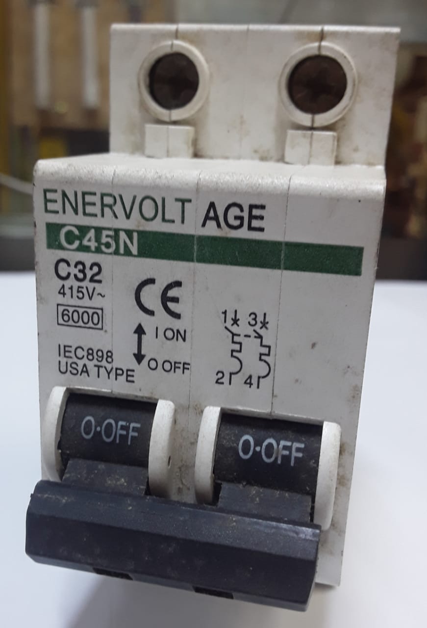 LLAVE TERMICA 32 A " ENERVOLT "