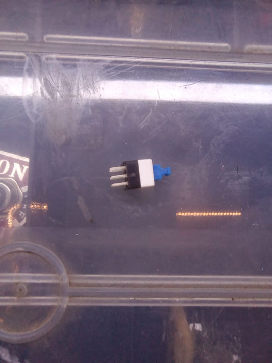 INTERRUPTOR MINI 6 POLOS 6.9 x 6.9 mm