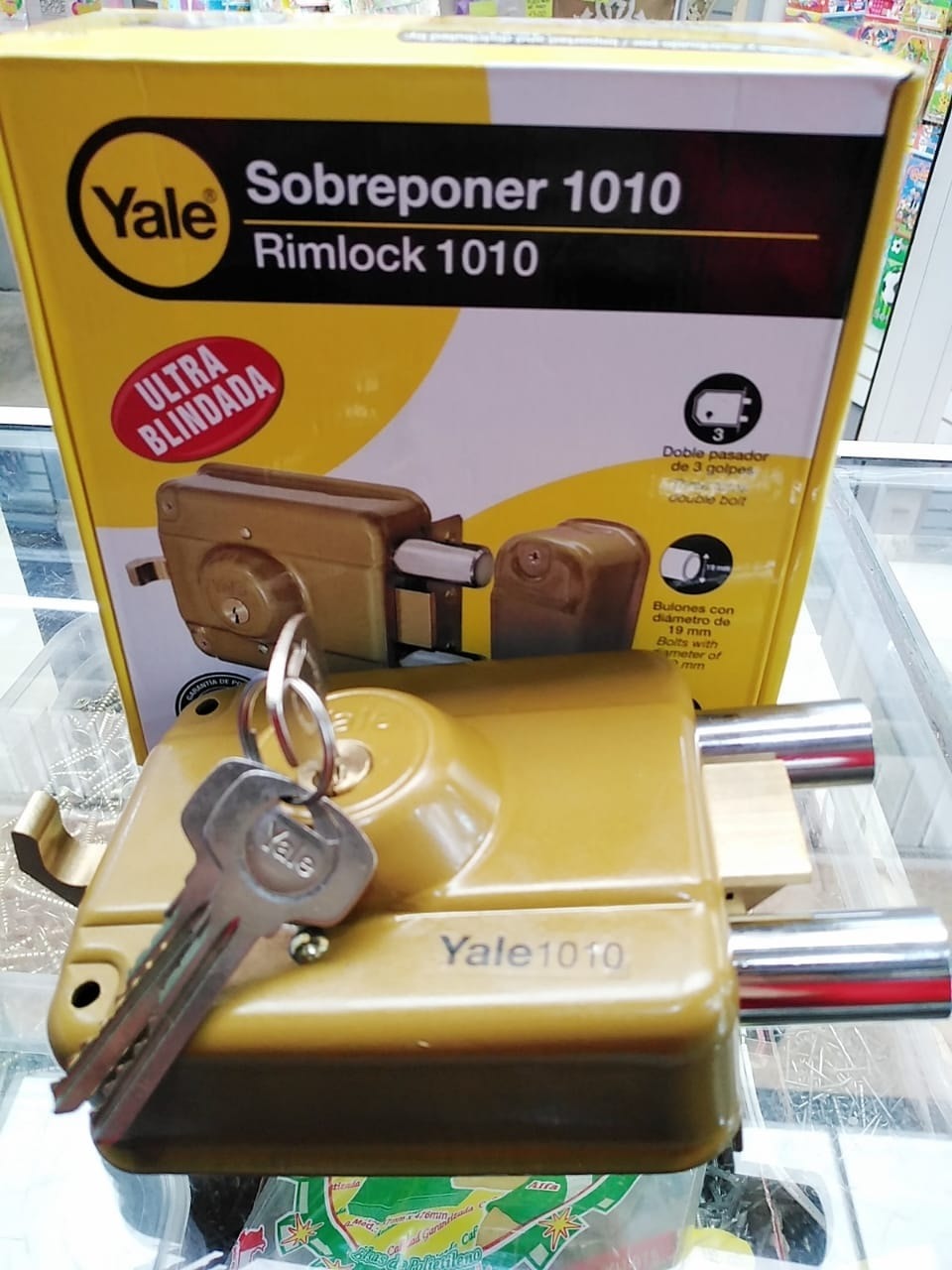 CHAPA EXTERIOR 3 GOLPES PINES #1010 "YALE"