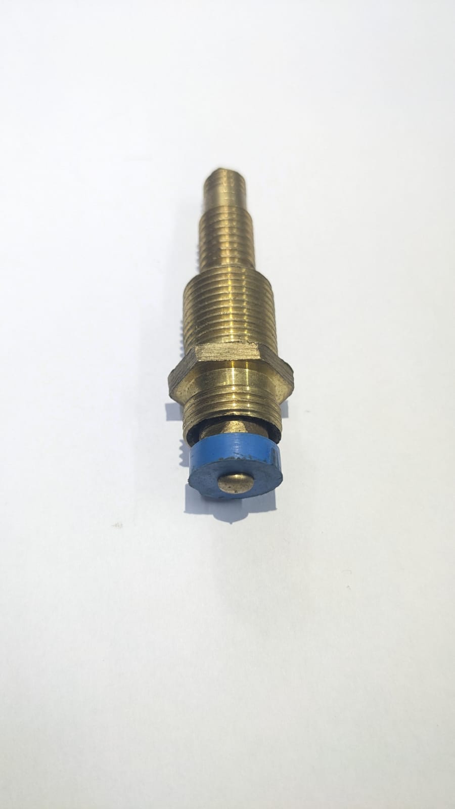 VASTAGO "NACIONAL" HILO D/ROSCA 67.32mm X 15.84mm