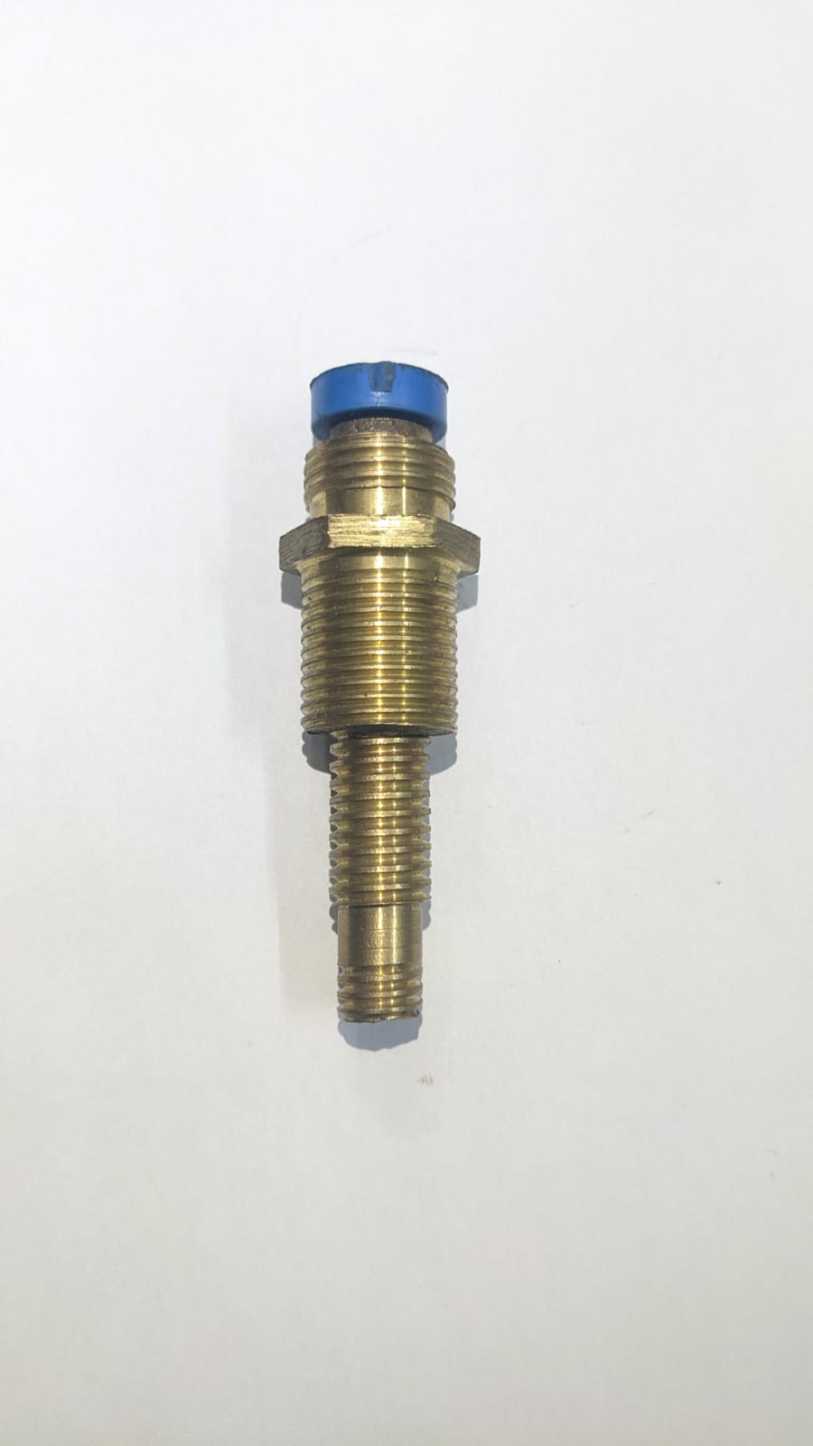 VASTAGO "NACIONAL" HILO D/ROSCA 67.32mm X 15.84mm