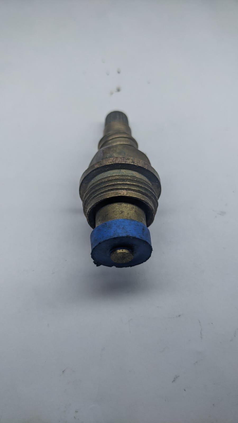 VASTAGO  "NACIONAL" HILO Corriente   73.84mm x  18.94mm