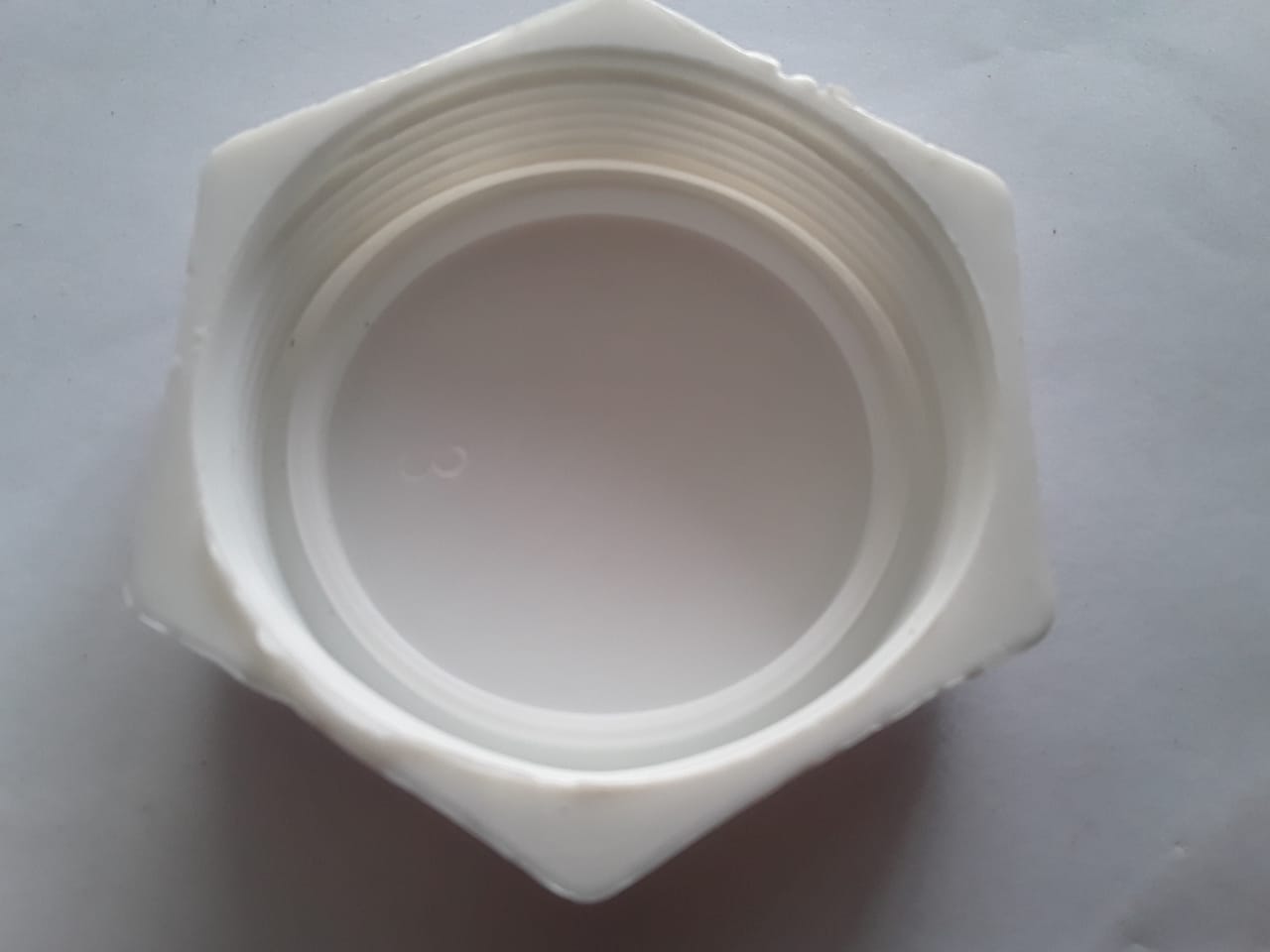 TAPON TRAMPA PVC HEXAGONAL 2" TITOMAC