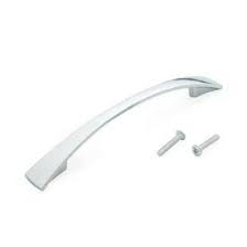 TIRADOR METAL CORBATA CROMADO (UNIDAD) 31/2 CM. INC. TORNILLOS