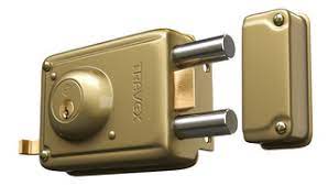 CHAPA BLINDADA DORADA 3 GOLPES #240 "TRAVEX"